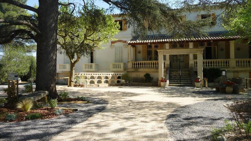 Restaurant Le Colombier 3* Remoulins